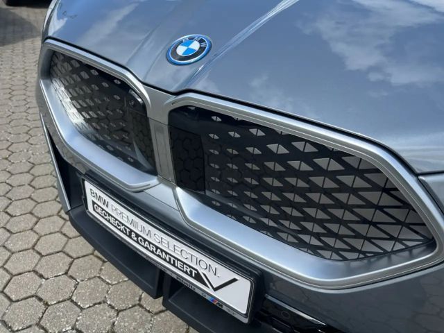 BMW X2 xDrive30/HUD/Panoramadach/Navi/Leder/LED/ACC