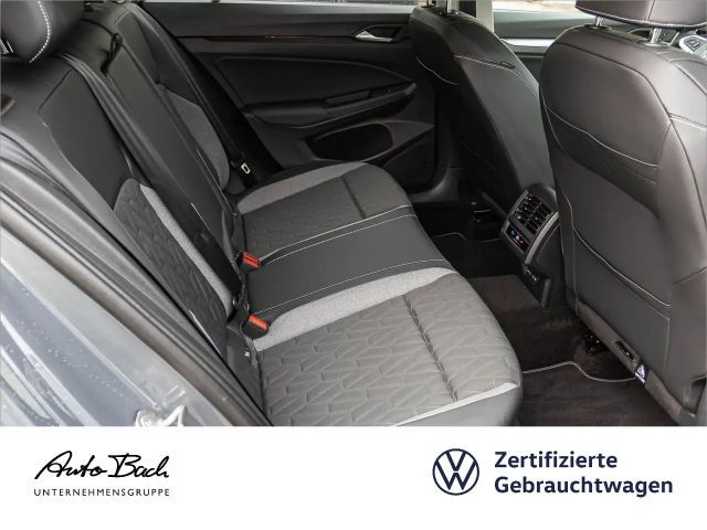 Volkswagen Golf 1.5 eTSI DSG Variant