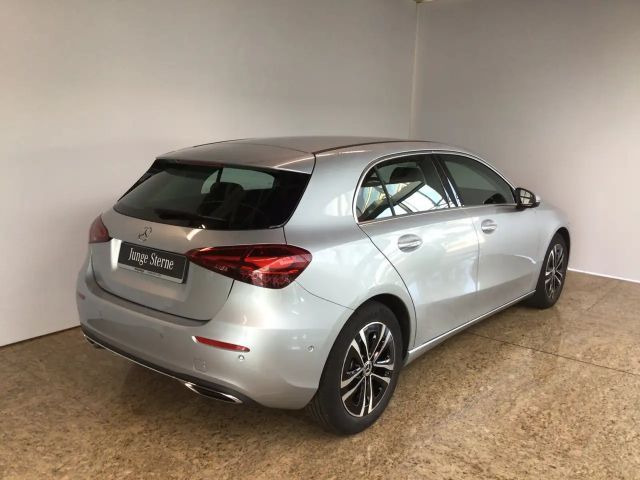 Mercedes-Benz A 180 Progressive