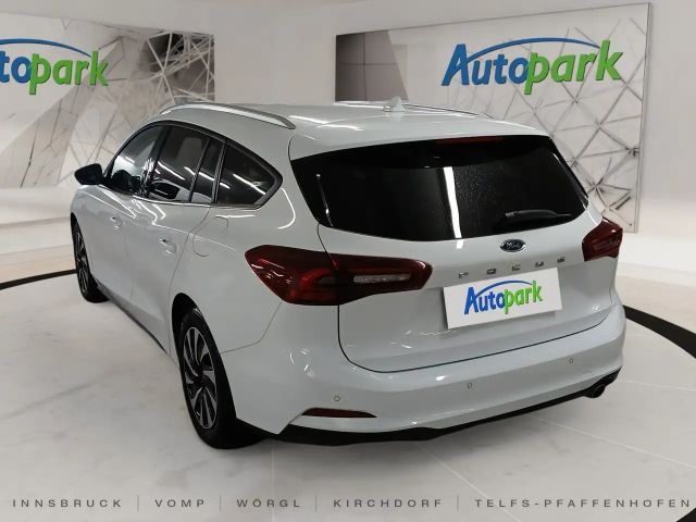 Ford Focus Titanium Wagon