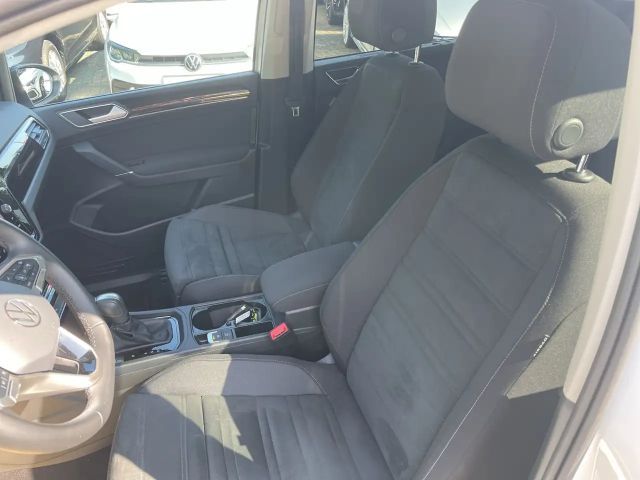 Volkswagen Touran DSG Highline R-Line