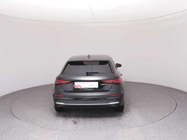Audi A3 30 TFSI Sedan