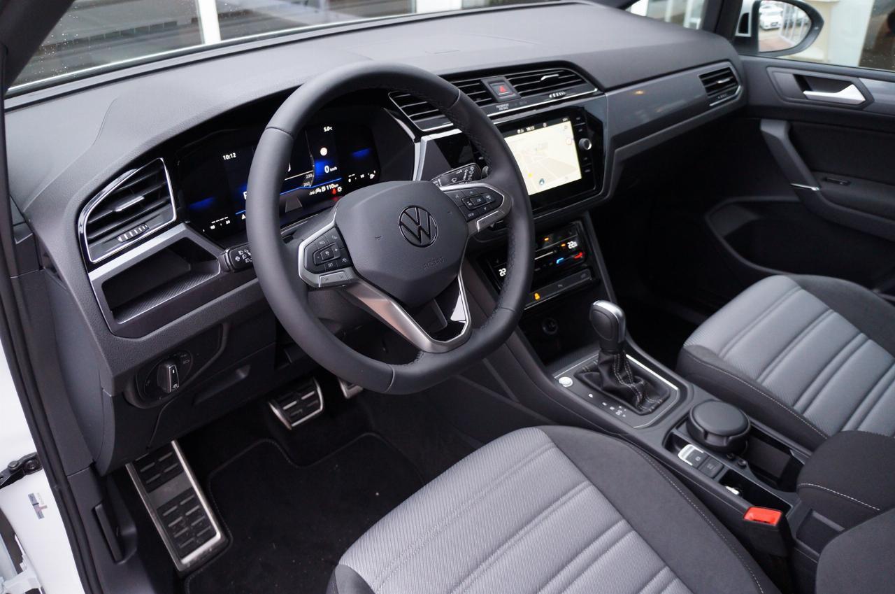 Volkswagen Touran 1.5 TSI DSG R-Line