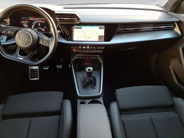 Audi A3 30 TFSI Sedan