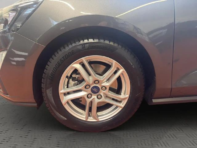 Ford Focus Cool & Connect