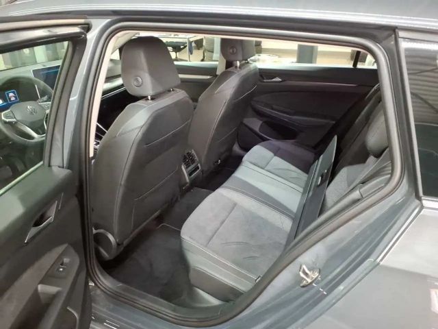 Volkswagen Golf 1.5 eTSI DSG Style Variant