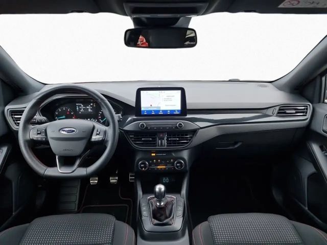 Ford Focus EcoBoost ST Line