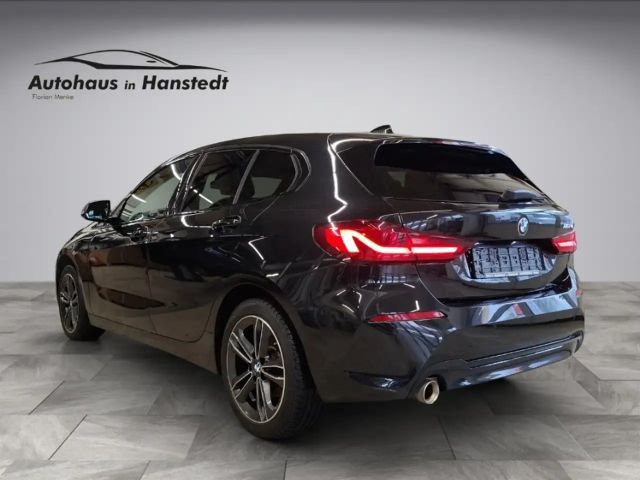 BMW 116 116i Sedan Sport Line