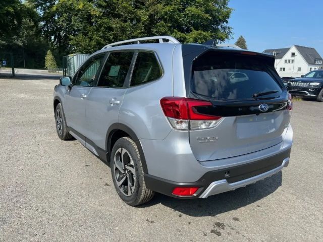 Subaru Forester Platinum 2.0ie Mild-Hybrid NAVI LEDER