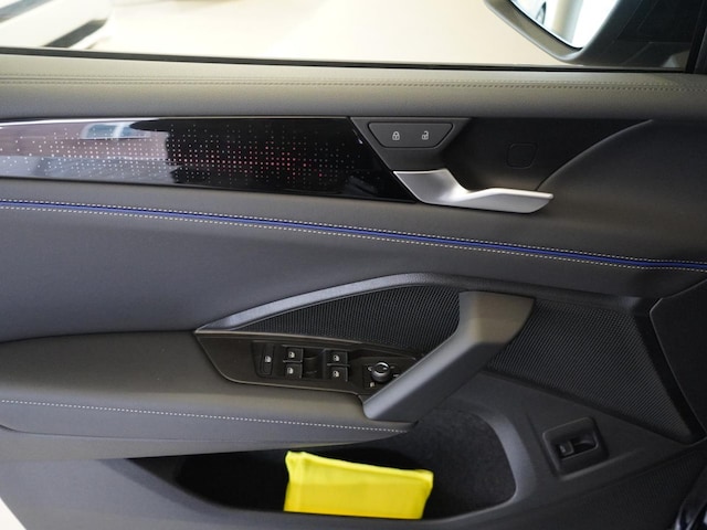 Volkswagen Tiguan R-Line Style