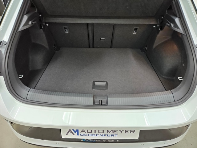 Volkswagen T-Roc AKRAPOVIC Anlage Navi beatsSound AHK