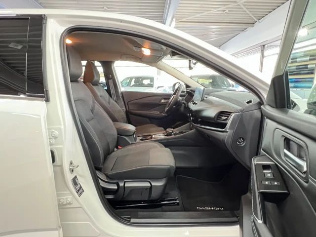 Nissan Qashqai 1.3 Connecta LED+KEYLESS+360°+ACC+VC uvm