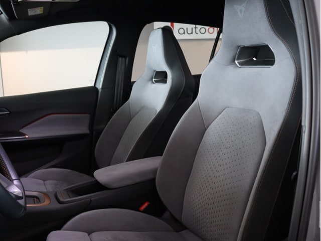 Cupra Born VZ eBoost