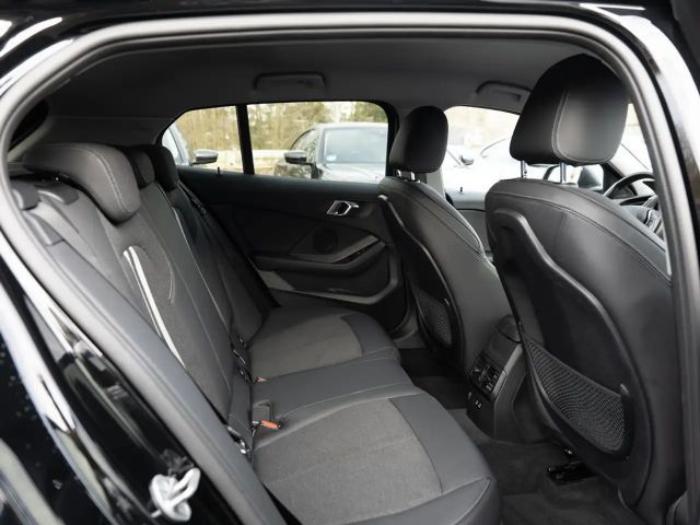 BMW 118 118d Advantage pakket Sedan