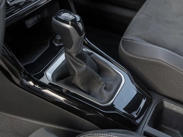 Volkswagen T-Roc 1.5 TSI DSG R-Line