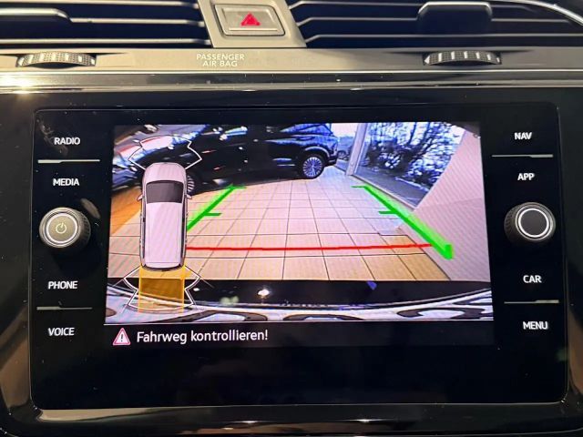 Volkswagen Touran BMT DSG Highline