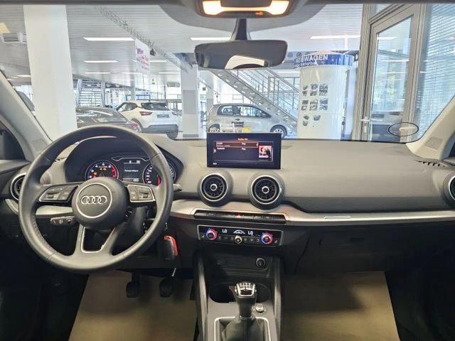 Audi Q2 30, Kamera,LED,Sitzheizung,PDC