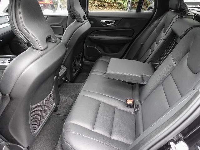 Volvo V60 Cross Country AWD Plus