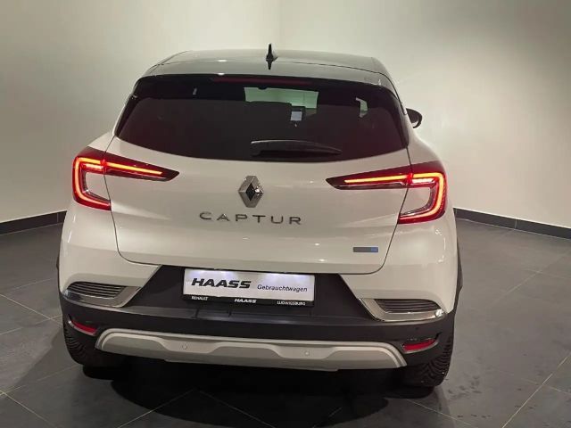 Renault Captur E-Tech Intens