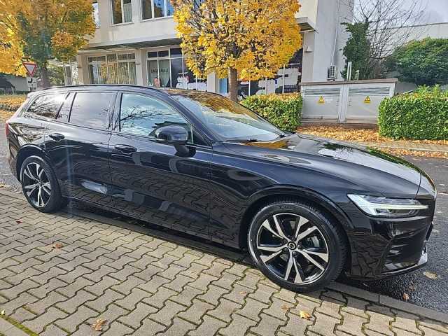 Volvo V60 Dark Plus