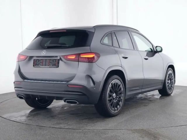 Mercedes-Benz GLA 220 4MATIC AMG Line