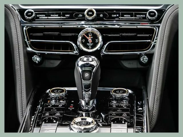 Bentley Flying Spur V8