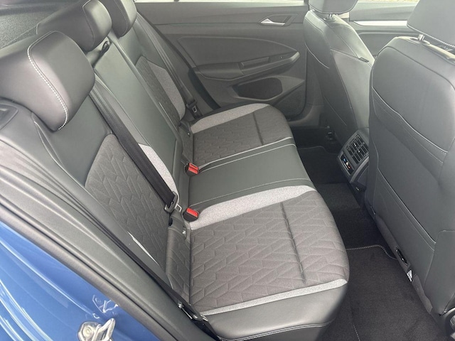 Volkswagen Golf 1.5 TSI Golf VIII