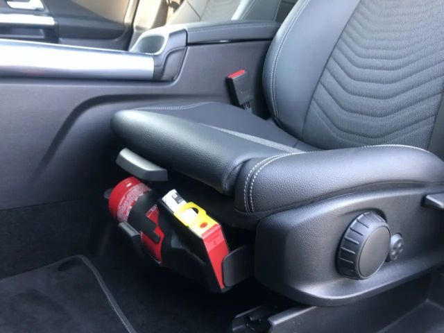 Mercedes-Benz B 250 4MATIC Progressive Sedan