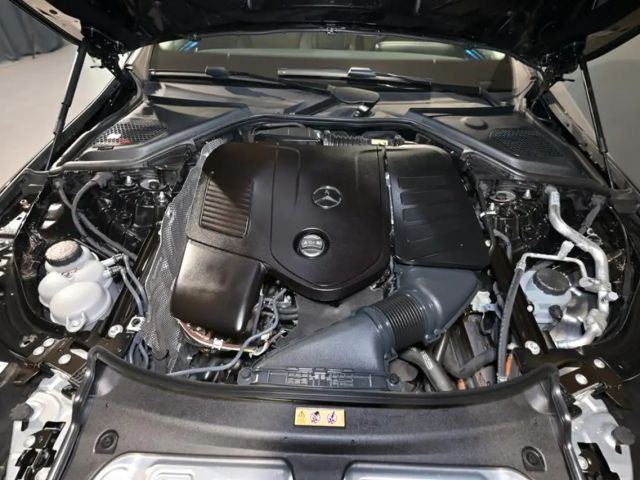 Mercedes-Benz E 200 AVANTGARDE Estate