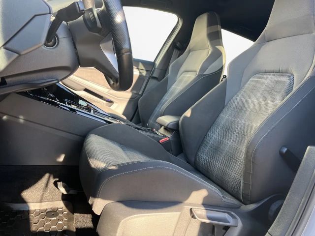 Volkswagen Golf 2.0 TDI DSG GTD Style