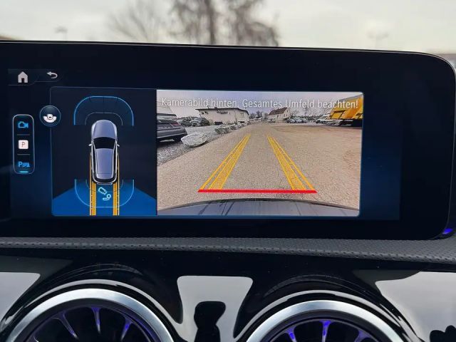 Mercedes-Benz A 200 A 200 d AMG Line