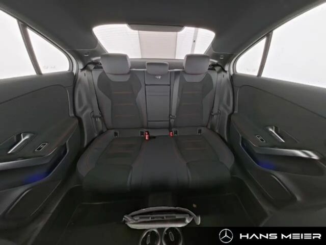 Mercedes-Benz A 220 4MATIC AMG Line