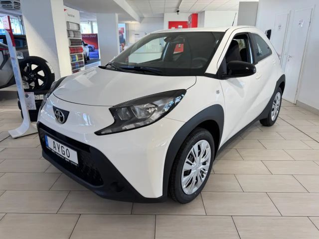 Toyota Aygo X 1.0 VVT-i Business Hatchback