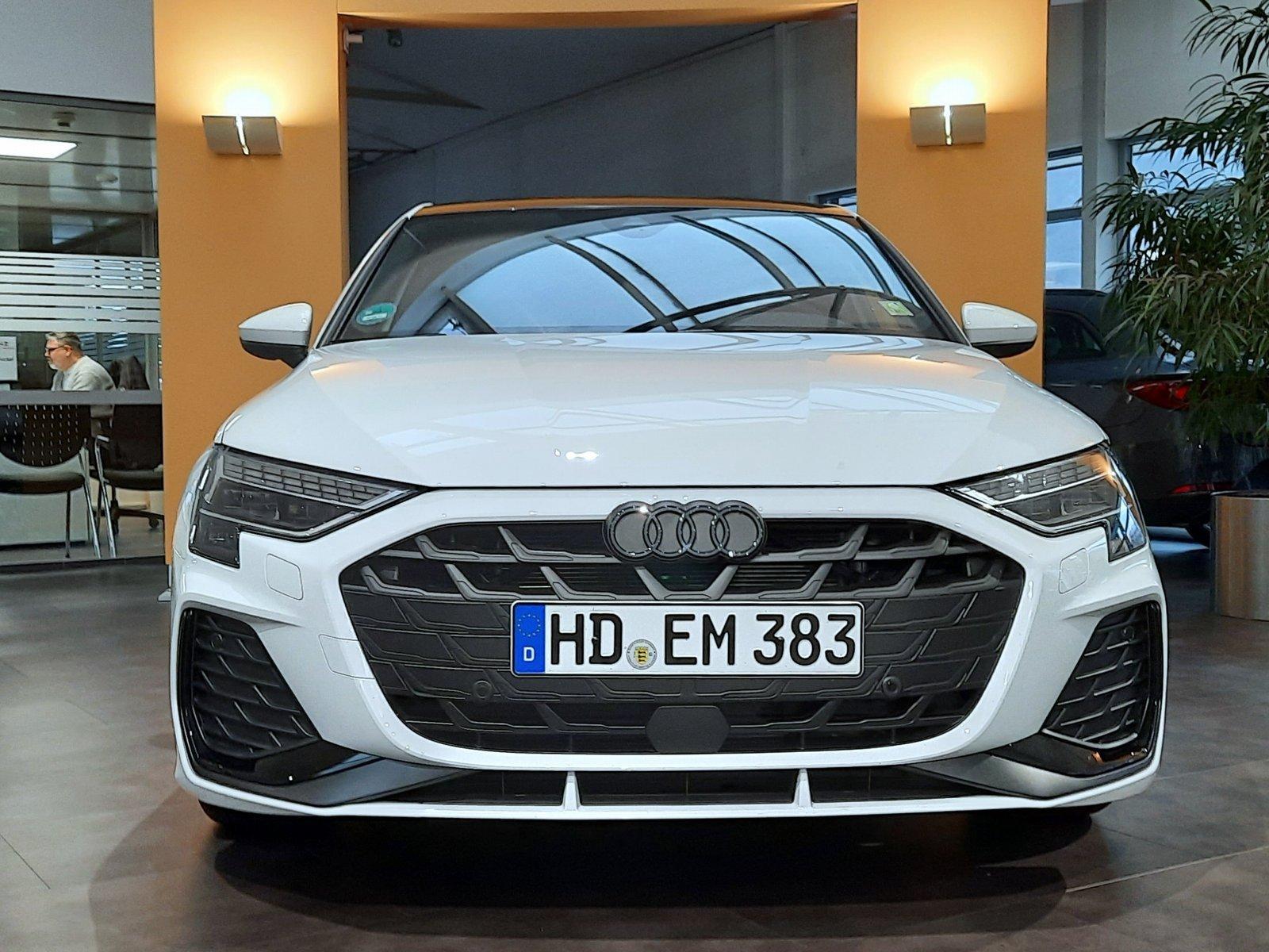 Audi A3 S-Line S-Tronic Sedan Sportback