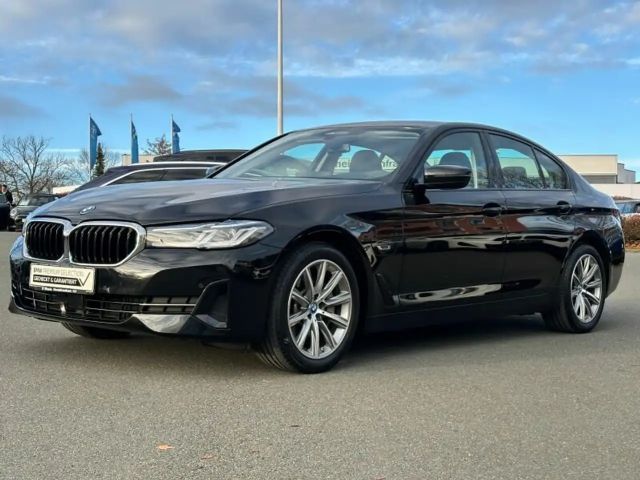 BMW 530 530e Sedan