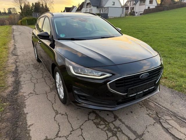 Ford Focus Cool & Connect Wagon