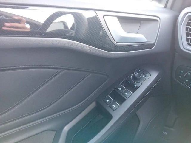 Ford Focus ST Line Wagon