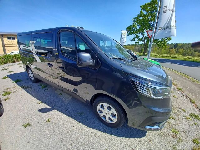 Renault Trafic Combi Grand L2H1 Life
