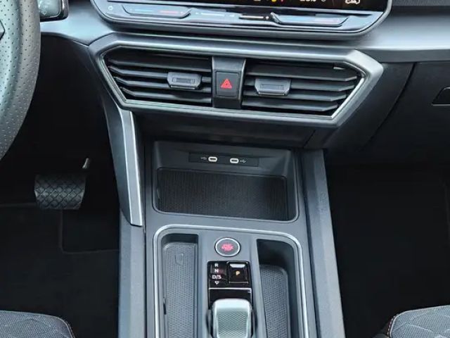 Seat Leon 1.5 eTSI FR-lijn