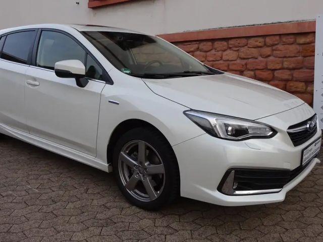 Subaru Impreza 2.0ie Platinum*2.Hd.*