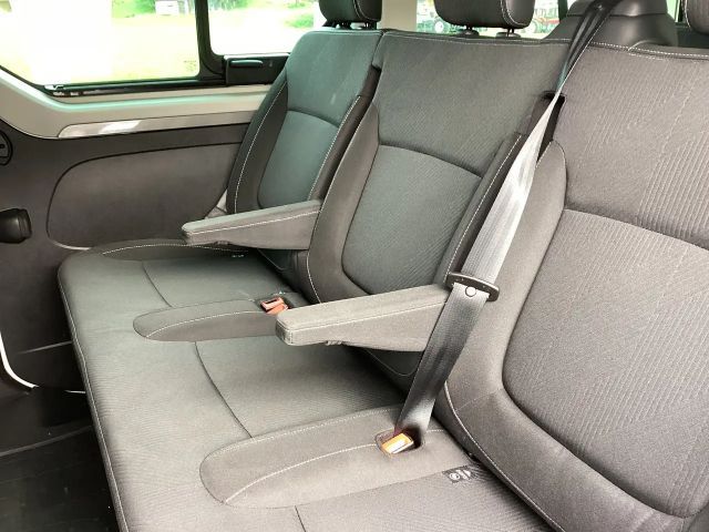 Renault Trafic Blue Techno dCi 150