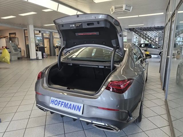 Mercedes-Benz CLA 200 AMG Line Coupé