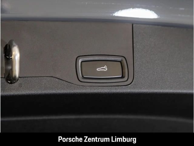 Porsche Taycan 4 Cross Turismo