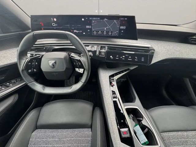 Peugeot 3008 1.2 145 e-DSC6 ACC+LED+Navi+SHZ+Winterp.