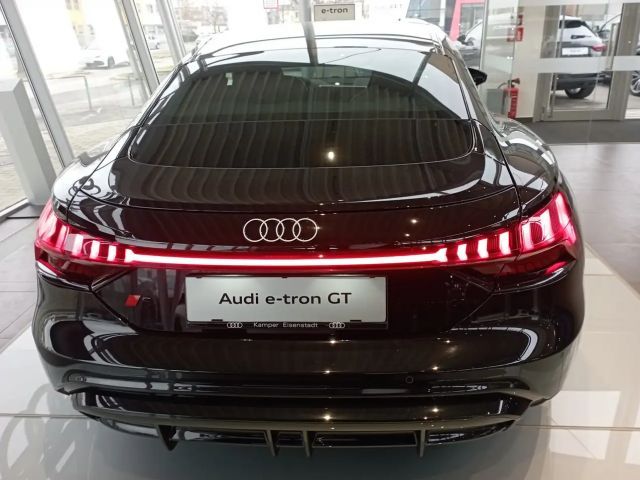 Audi e-tron GT Audi S e-tron GT