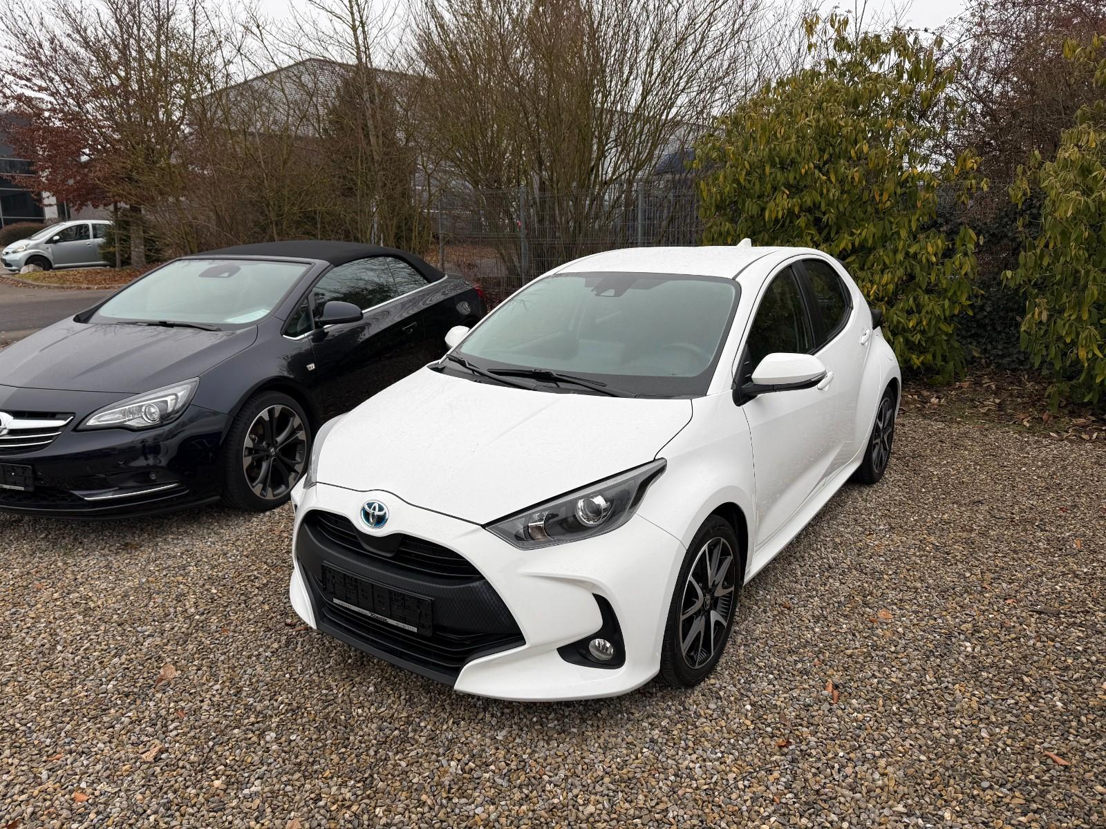 Toyota Yaris Comfort Design Paket Hybride