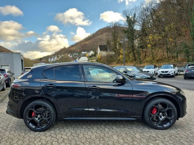 Alfa Romeo Stelvio Q4