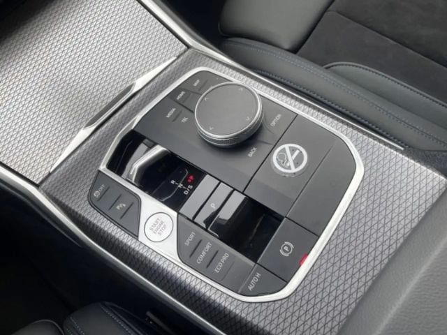BMW 330 330d M-Sport Touring