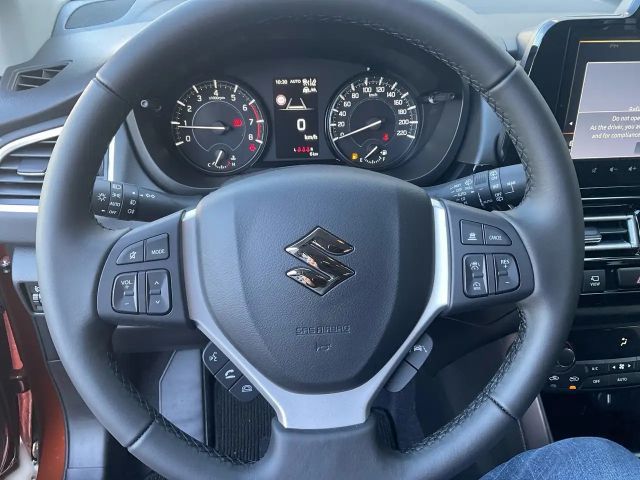 Suzuki S-Cross Flash