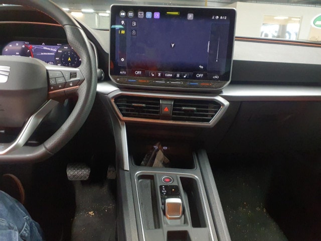 Seat Leon 1.5 eTSI DSG FR-lijn Sportstourer